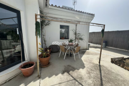 b1a5b9b4856ab662f5f68c17ec63a707 - 15