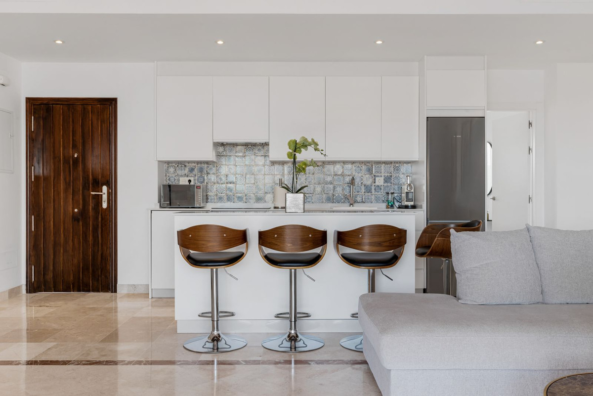 b430b5d8b9044ddeefd11fc562829168 - 4