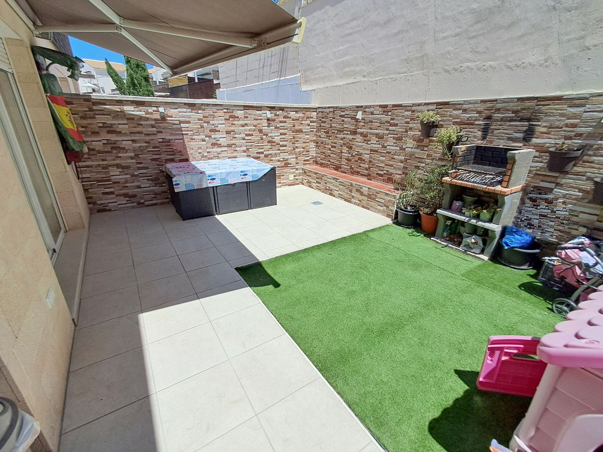 b45f0b265f054bae4e9bcccbcfb0cf9f - 10