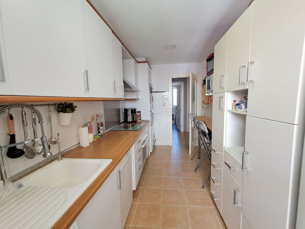 b45f0b265f054bae4e9bcccbcfb0cf9f - 11