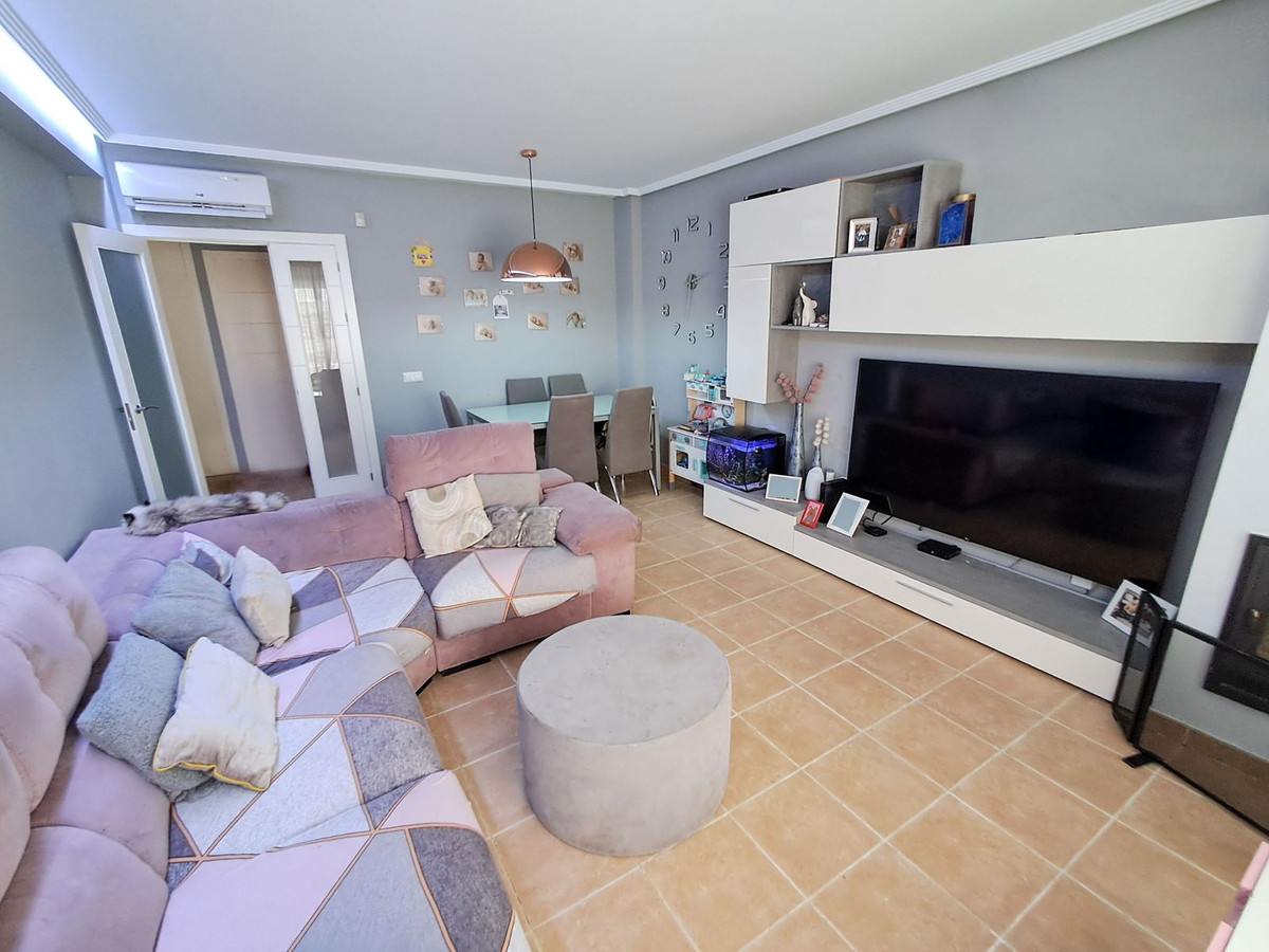 b45f0b265f054bae4e9bcccbcfb0cf9f - 15