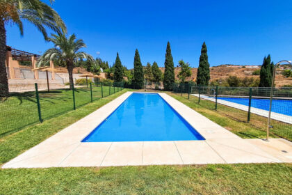 b45f0b265f054bae4e9bcccbcfb0cf9f - 2