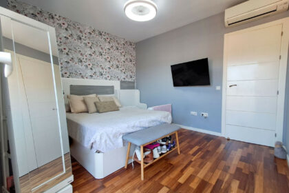 b45f0b265f054bae4e9bcccbcfb0cf9f - 26