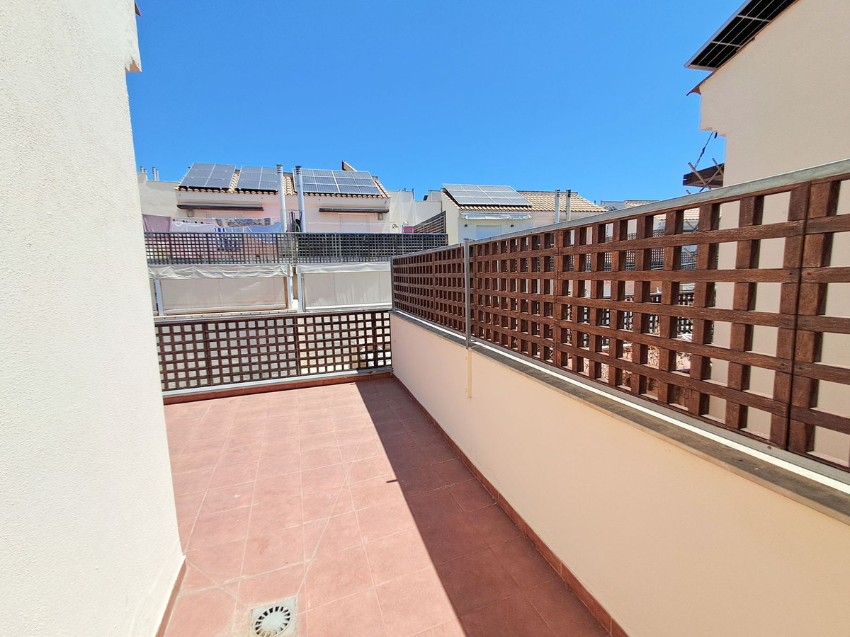 b45f0b265f054bae4e9bcccbcfb0cf9f - 27