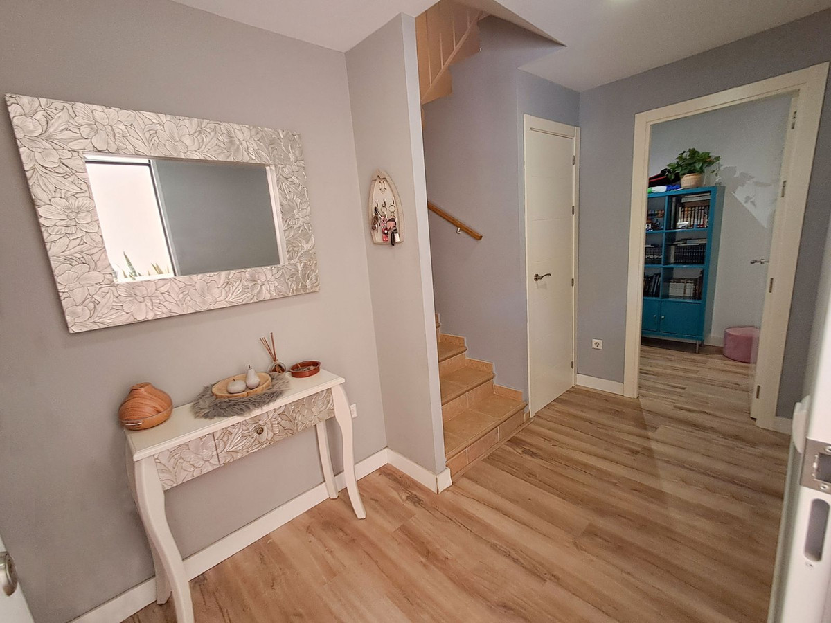 b45f0b265f054bae4e9bcccbcfb0cf9f - 5