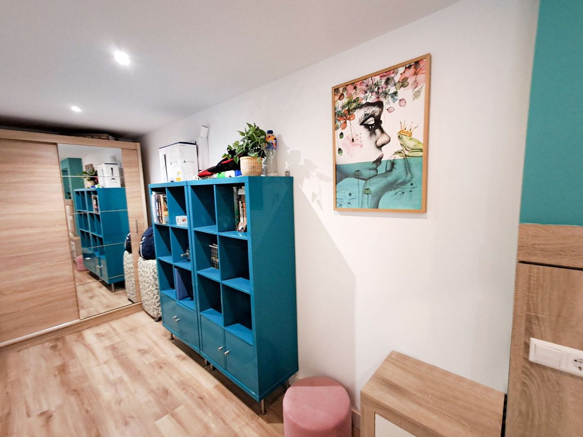 b45f0b265f054bae4e9bcccbcfb0cf9f - 8