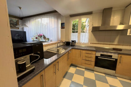 b652689210d08d37fac1f589c7f6a424 - 7