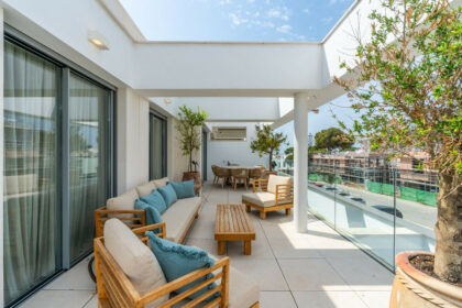 b6e2402a86284573b062c7d5fba1a6e8 - 29