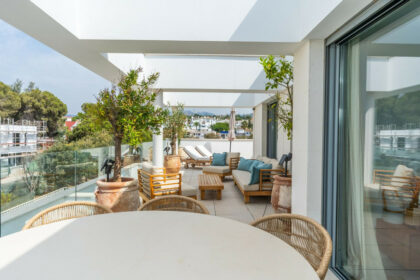 b6e2402a86284573b062c7d5fba1a6e8 - 32