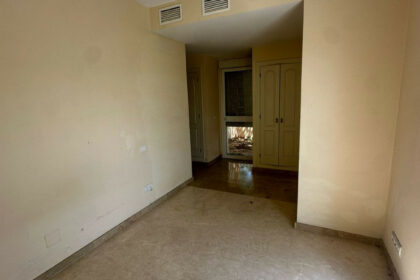 b915531df05cad971d83ac1796539b3d - 12