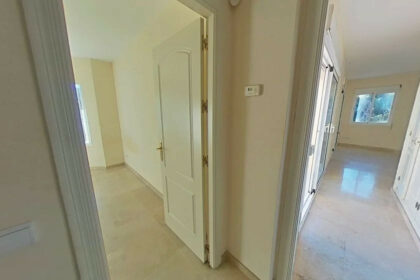 b915531df05cad971d83ac1796539b3d - 18