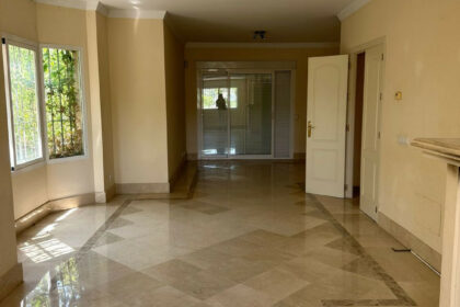 b915531df05cad971d83ac1796539b3d - 24