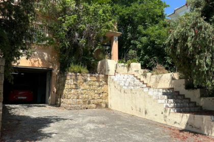 b915531df05cad971d83ac1796539b3d - 35