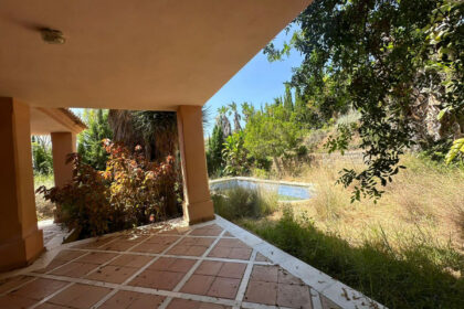 b915531df05cad971d83ac1796539b3d - 38