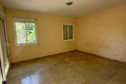 b915531df05cad971d83ac1796539b3d - 9