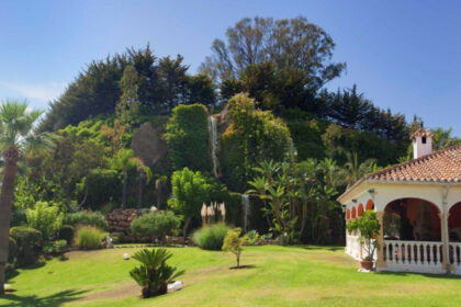 b9336ae6557e71a9aa109517297244fc - 23