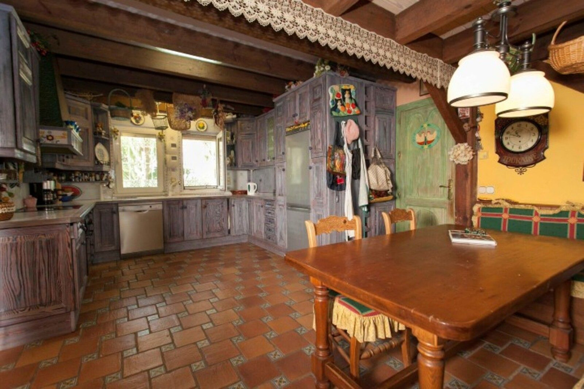 b9336ae6557e71a9aa109517297244fc - 3