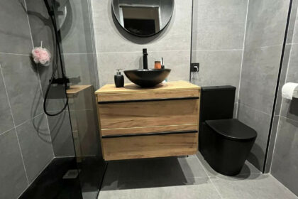 bdf059e25b00a1c5ba12ff076362794e - 10