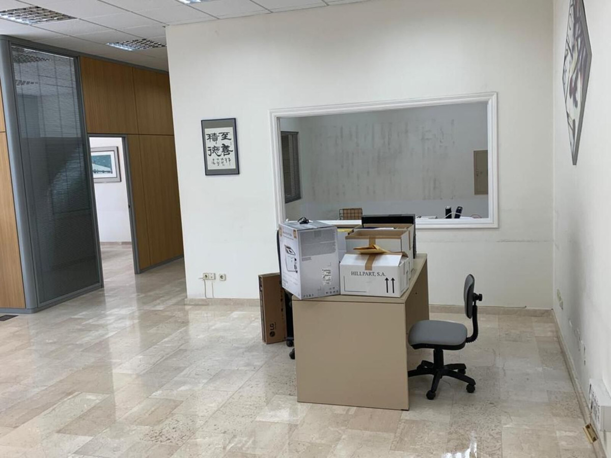 bec5b28d8d2b0910bf7be3da3296102f - 15