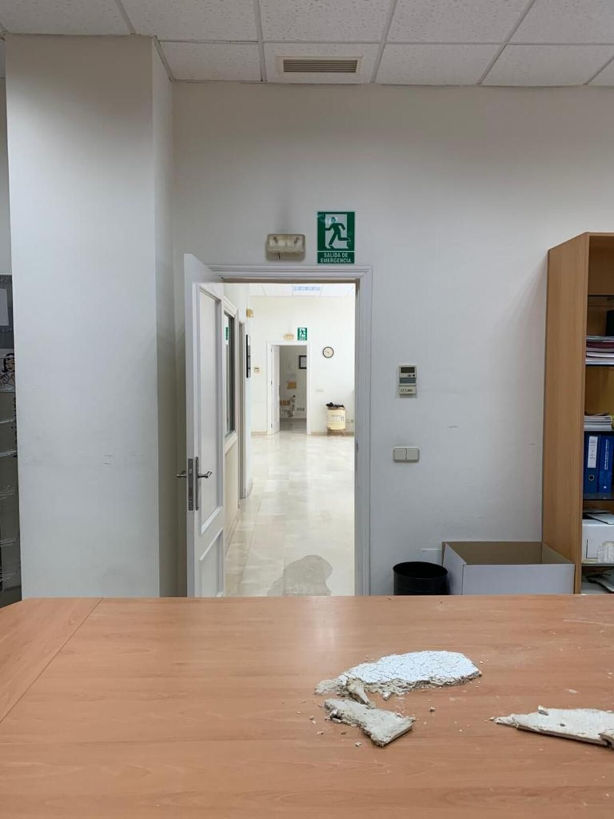 bec5b28d8d2b0910bf7be3da3296102f - 16