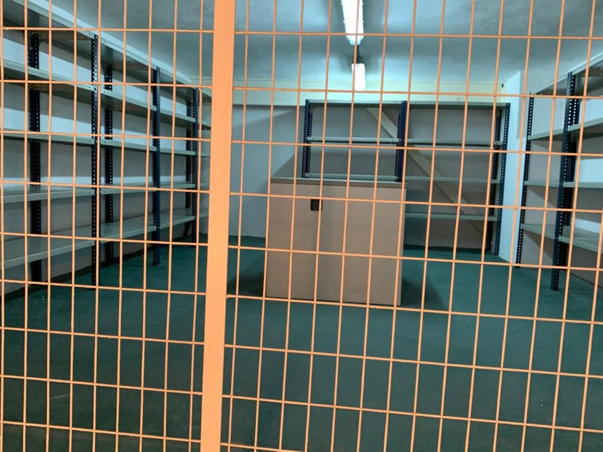 bec5b28d8d2b0910bf7be3da3296102f - 21