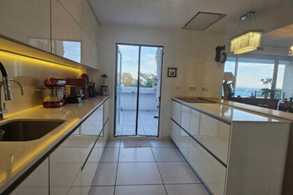 bfb5f67bbbd3bfe4670367dffcc4b132 - 14