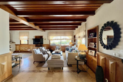 c1d5cb665195d6b2a549b7bdb23d3edc - 11