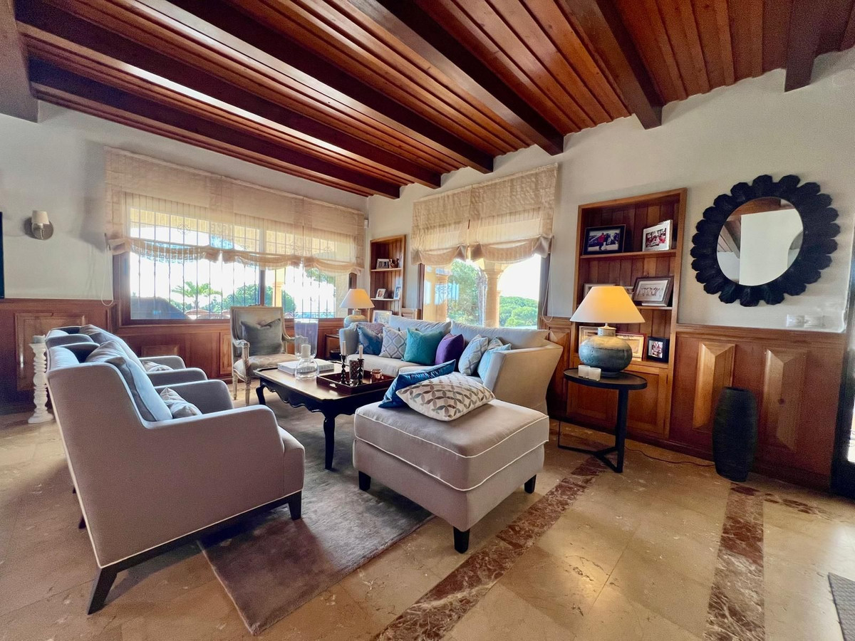 c1d5cb665195d6b2a549b7bdb23d3edc - 12