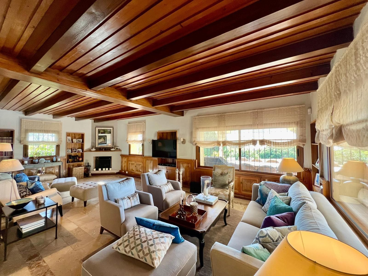 c1d5cb665195d6b2a549b7bdb23d3edc - 13