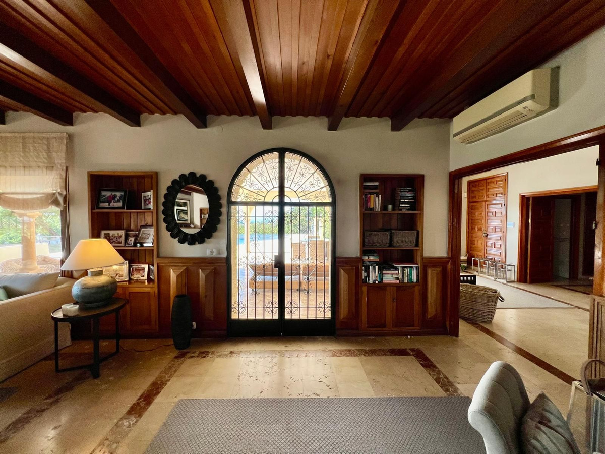 c1d5cb665195d6b2a549b7bdb23d3edc - 16