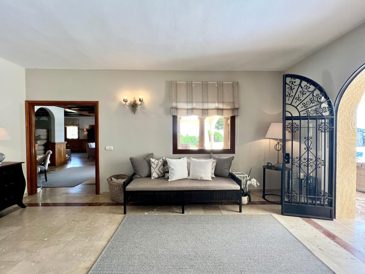 c1d5cb665195d6b2a549b7bdb23d3edc - 2