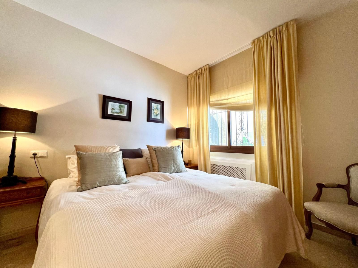 c1d5cb665195d6b2a549b7bdb23d3edc - 23