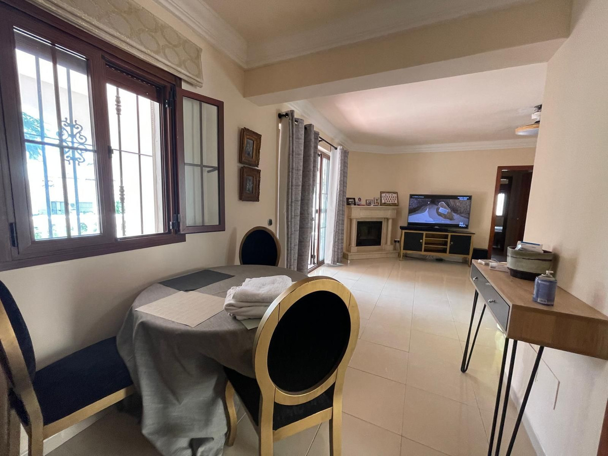 c2dbf284d3b9285f3d1e732d053d35ed - 10