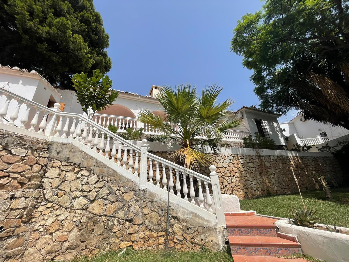 c2dbf284d3b9285f3d1e732d053d35ed - 15