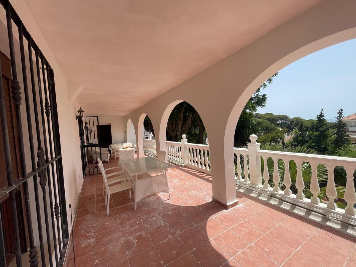 c2dbf284d3b9285f3d1e732d053d35ed - 25