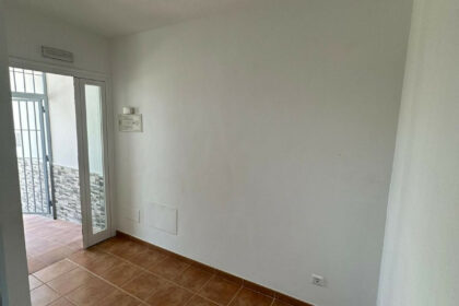 c3e0b2224f43e21c7825703566726abd - 13