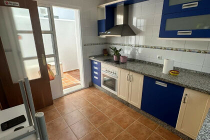 c3e0b2224f43e21c7825703566726abd - 15