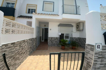 c3e0b2224f43e21c7825703566726abd - 17