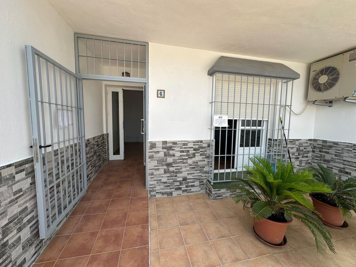 c3e0b2224f43e21c7825703566726abd - 25