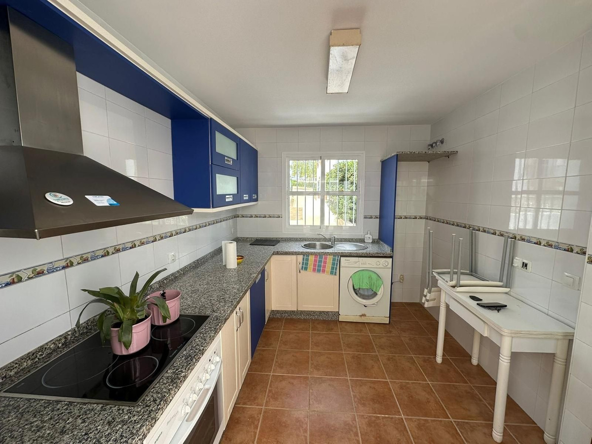 c3e0b2224f43e21c7825703566726abd - 28