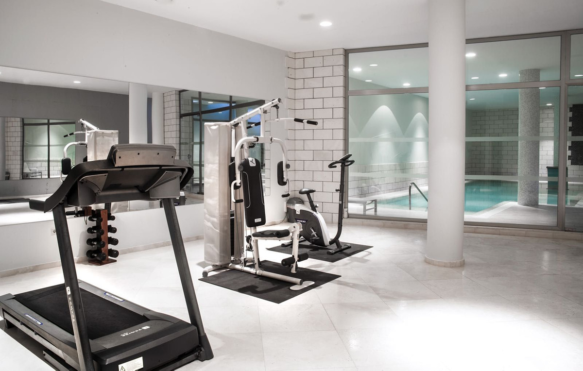 c4e7be77d670f0909cc91e2572ea3503 - 32