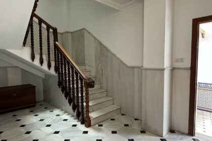 c613c491f54394ee21a43586ca1cb026 - 12