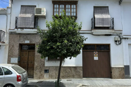 c613c491f54394ee21a43586ca1cb026 - 3