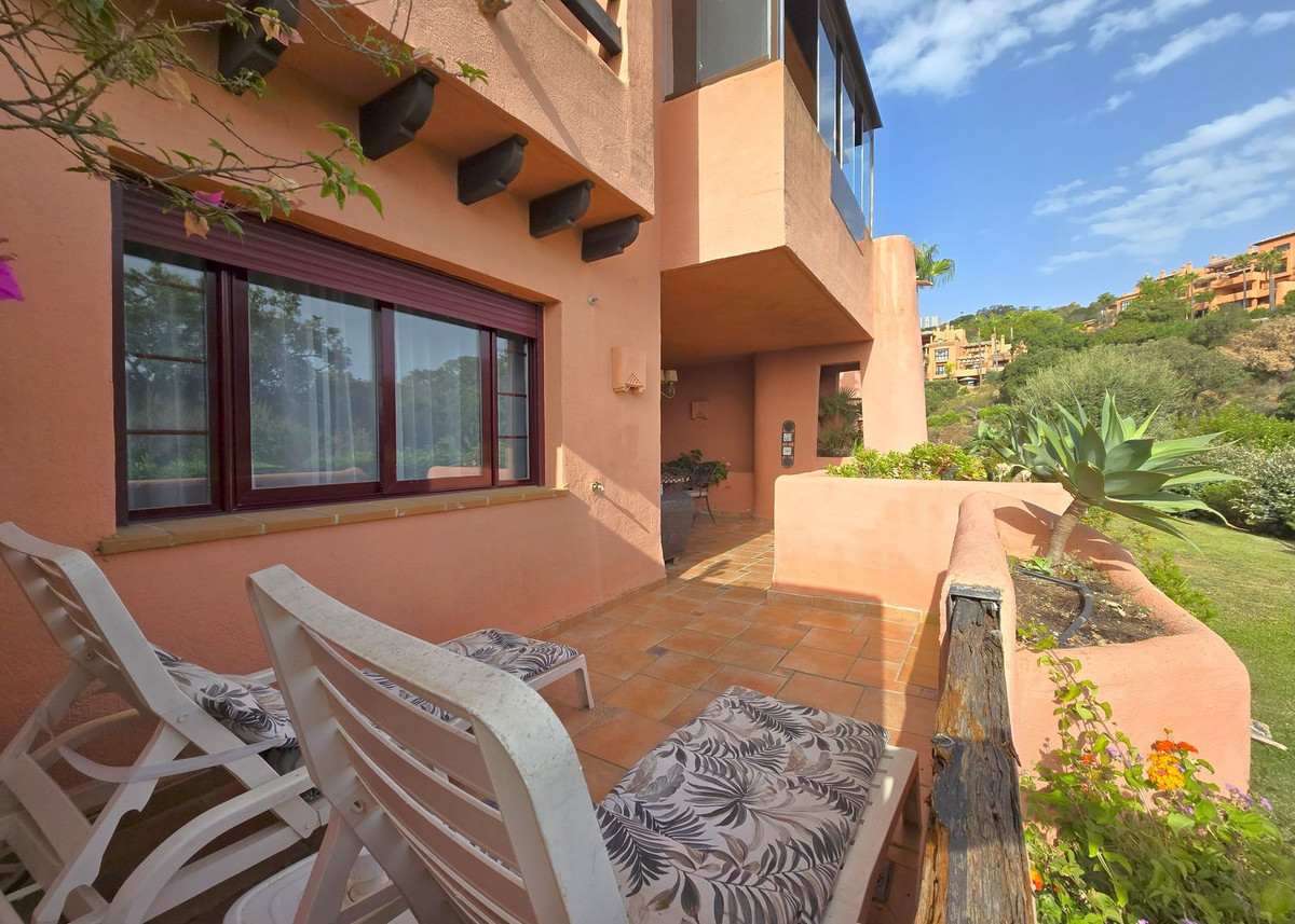 c6193e04eeee5883f8be58a5f898e1ec - 19