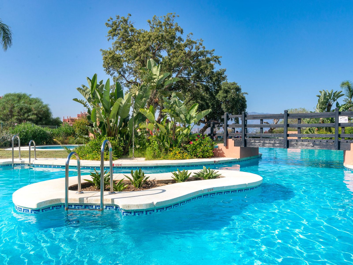 c6193e04eeee5883f8be58a5f898e1ec - 20