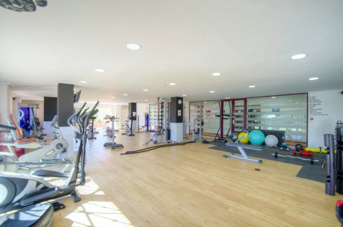 c6193e04eeee5883f8be58a5f898e1ec - 25