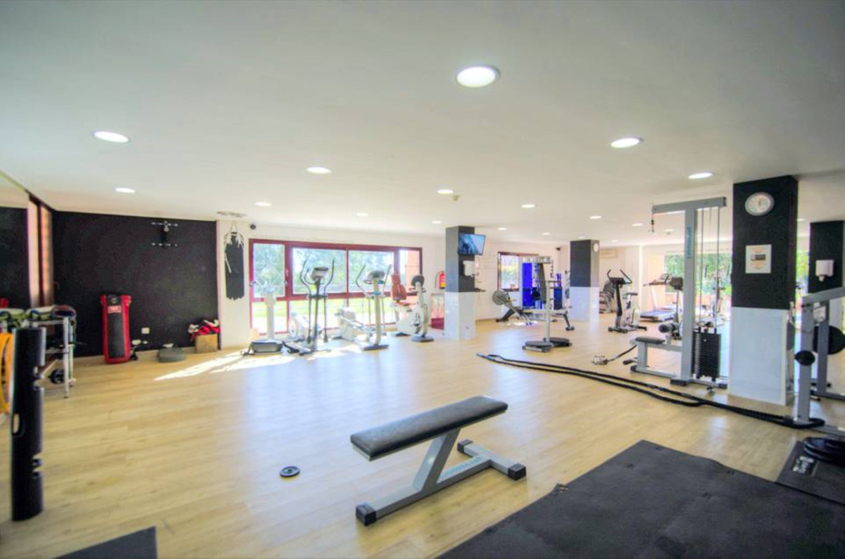 c6193e04eeee5883f8be58a5f898e1ec - 27