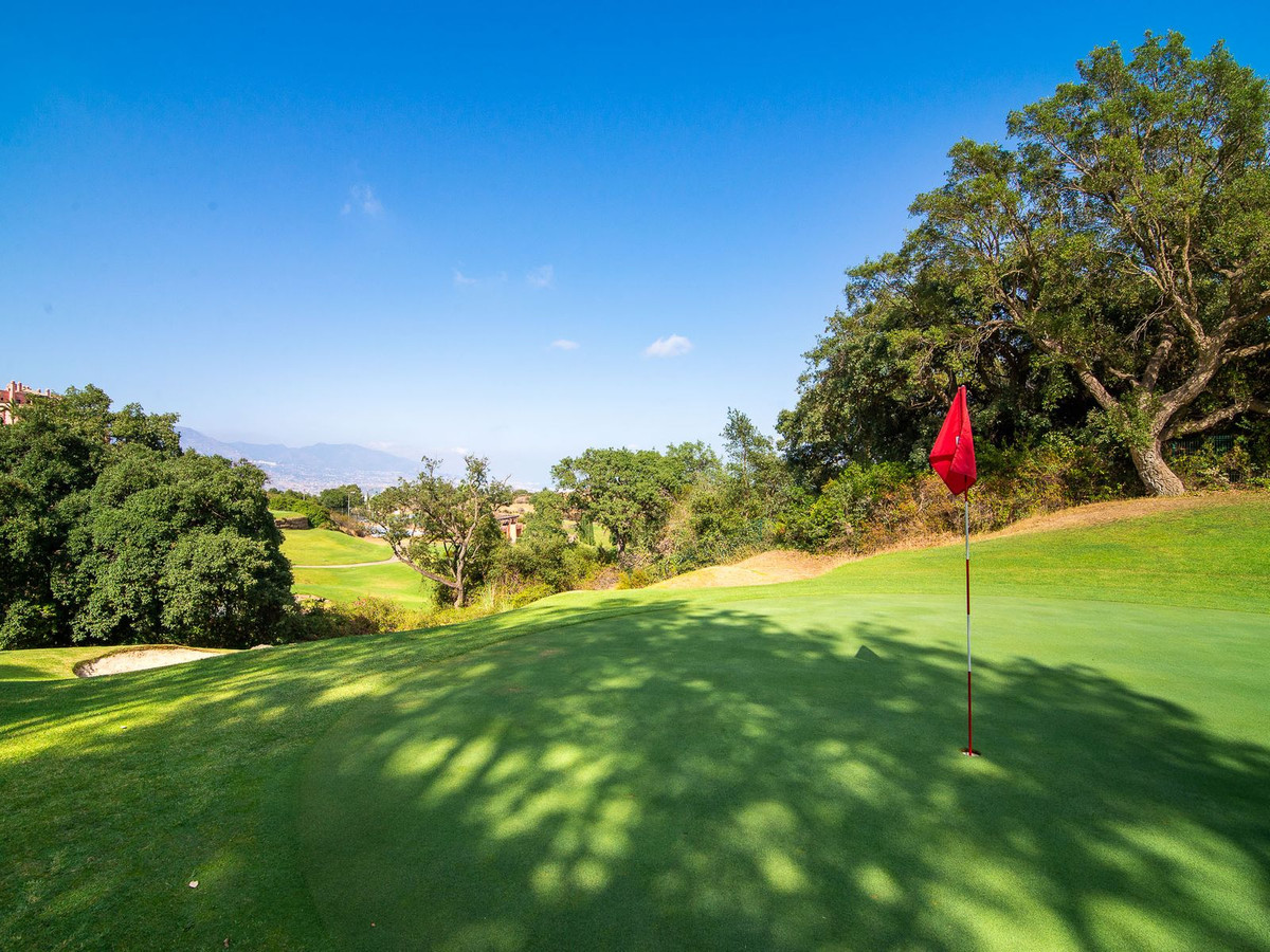 c6193e04eeee5883f8be58a5f898e1ec - 35