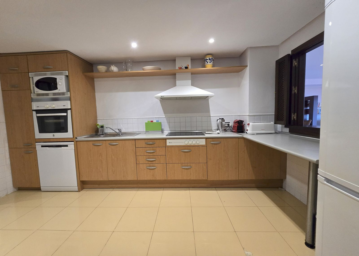 c6193e04eeee5883f8be58a5f898e1ec - 4