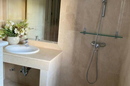 c649bf2ae2416fb33e6ba6d16cab21f4 - 30